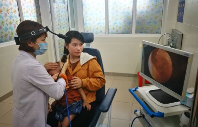 Lấy ráy tai cho trẻ, chuyện nhỏ nhưng phụ huynh cần quan tâm!